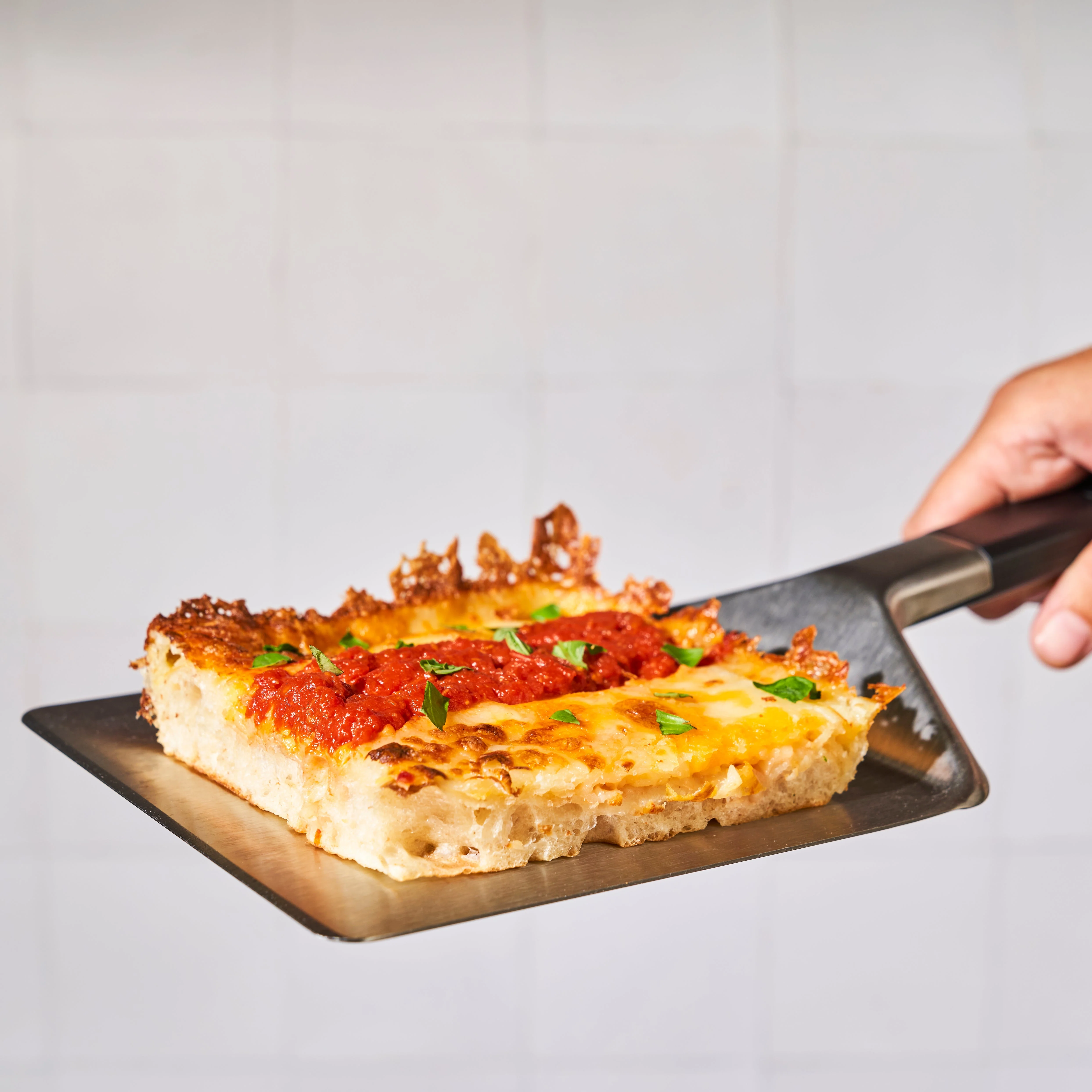 Ooni Ultimate Detroit Pizza Pan Bundle (Small) - Image 6