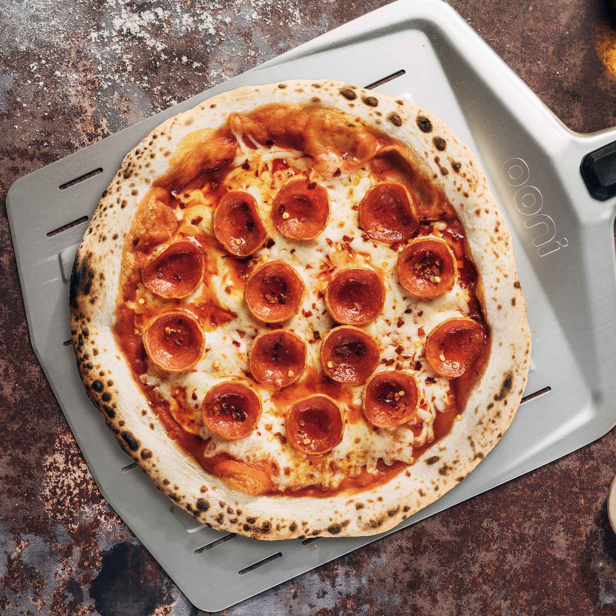 Ooni Perforated Pizza Peel Bundle - Image 3